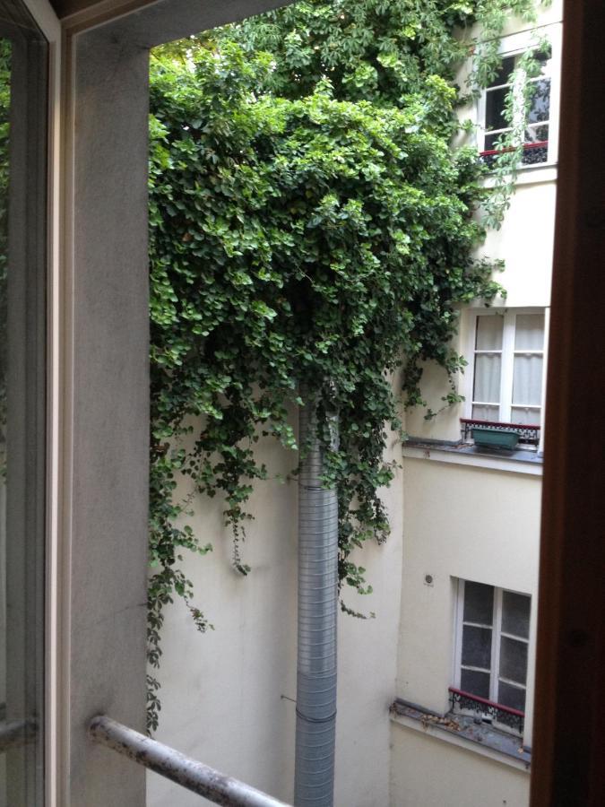Louvre St Germain Rue Verneuil Párizs Kültér fotó